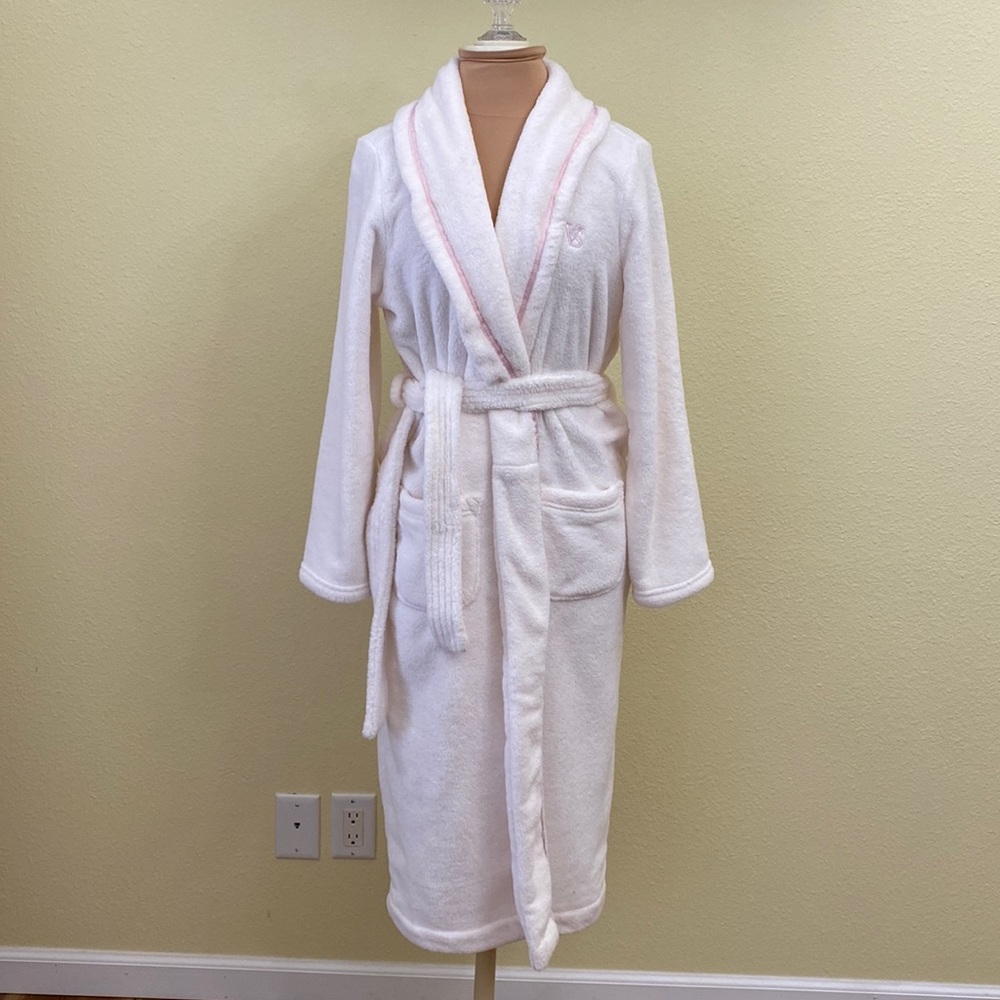 Victoria’s Secret Pink Label Bathrobe Gem